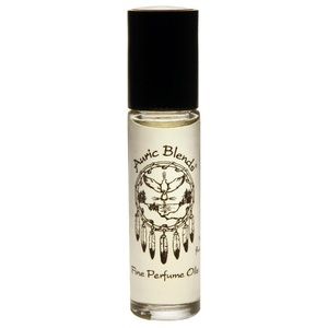 NWOT Auric Blends Sandalwood Roll-On Perfume Oil